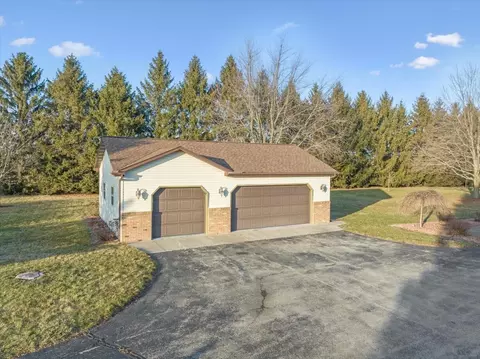 219 Reaba Ave, Congerville, IL 61729 photo 3