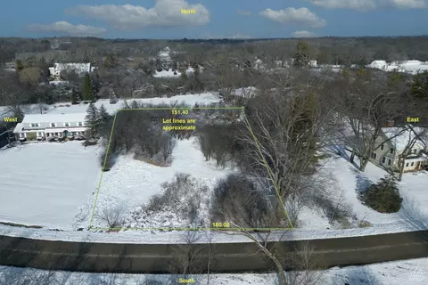 25300 W Lake Shore Dr, Barrington, IL 60010