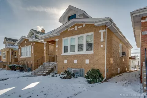 7865 W Oakleaf Ave, Elmwood Park, IL 60707