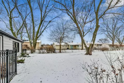 1207 E Paddock Dr, Palatine, IL 60074 photo 47