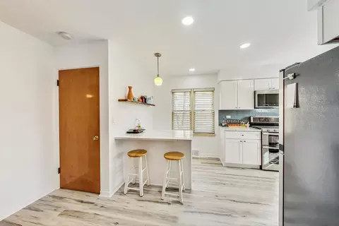 Kitchen - 6422 Sinclair Ave, Berwyn, IL 60402 photo 4 of 4