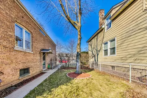 Exterior - 6422 Sinclair Ave, Berwyn, IL 60402 photo 7 of 12