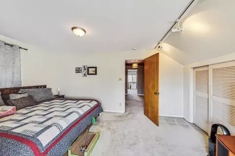 Bedroom - 6422 Sinclair Ave, Berwyn, IL 60402 photo 2 of 5