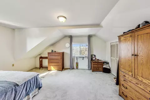 Bedroom - 6422 Sinclair Ave, Berwyn, IL 60402 photo 3 of 5