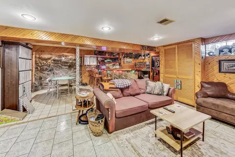 Living - 6422 Sinclair Ave, Berwyn, IL 60402 photo 5 of 6