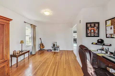 Dining - 6422 Sinclair Ave, Berwyn, IL 60402 photo 3 of 4