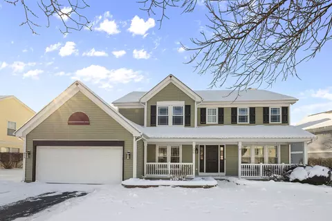 295 Churchill Ln, Aurora, IL 60504