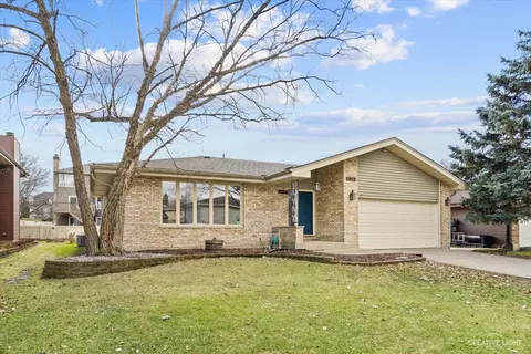 1181 Hobart Ave, Downers Grove, IL 60516