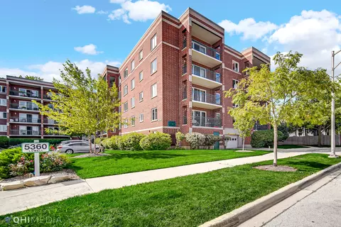 5360 N Lowell Ave #401, Chicago, IL 60630