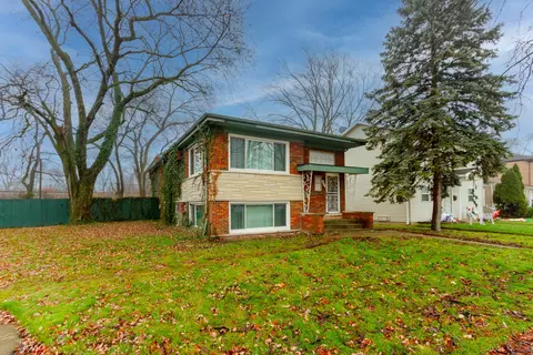 14301 Park Ave, Harvey, IL 60426