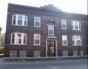 6853 S King Dr, Chicago, IL 60637