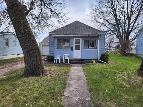 603 Division St, Mendota, IL 61342