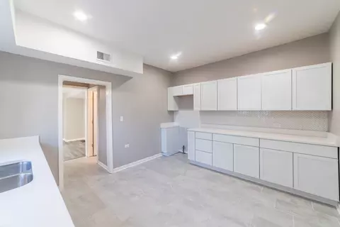 8601 S Lowe Ave, Chicago, IL 60620 photo 9