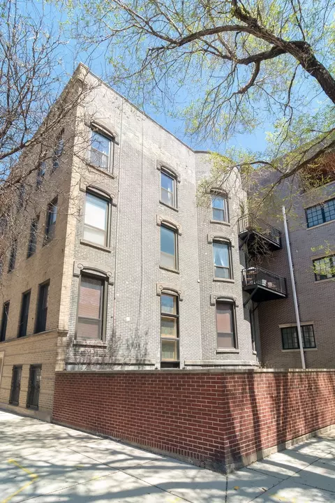 1003 N Lasalle Dr #2, Chicago, IL 60610