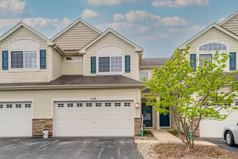 729 S Jade Ln, Round Lake, IL 60073