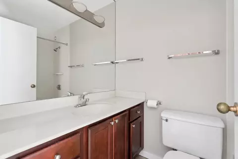 211 E Ohio St #1024, Chicago, IL 60611 photo 12