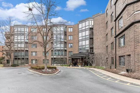 601 Mulberry Pl #1I, Highland Park, IL 60035