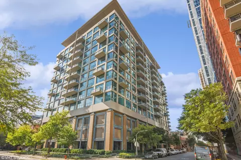 125 E 13th St #1410, Chicago, IL 60605