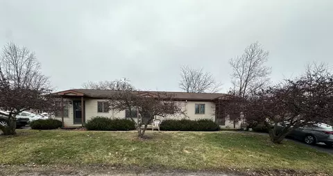 1000 Davis St, Charleston, IL 61920