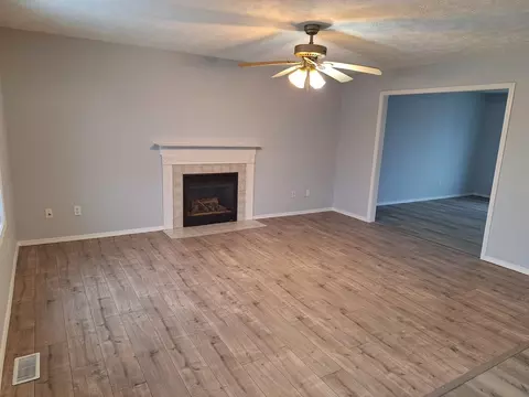 1002 Teegan St, Normal, IL 61761 photo 9