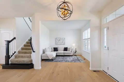 Entry Way - 27029 Ashgate Xing, Plainfield, IL 60585 photo 1 of 2