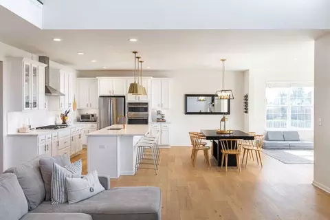 Dining - 27029 Ashgate Xing, Plainfield, IL 60585 photo 3 of 7
