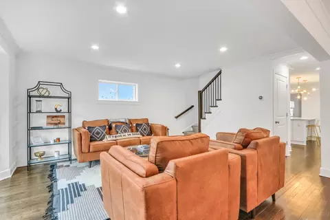 Living - 6955 W Wright Ter, Niles, IL 60714 photo 1 of 7
