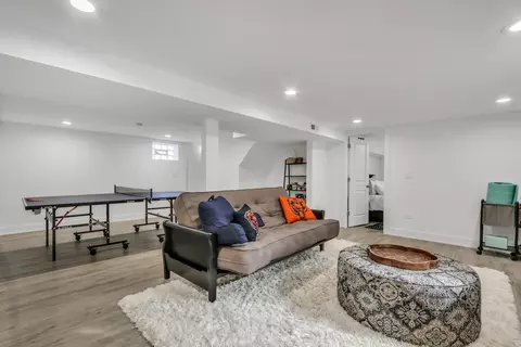 Living - 6955 W Wright Ter, Niles, IL 60714 photo 6 of 7