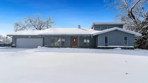 4743 Cinnamon Ln, Rockford, IL 61114