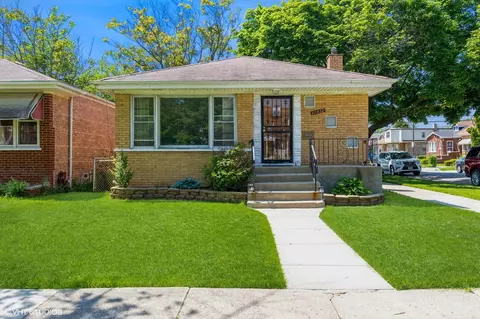 10432 S Corliss Ave, Chicago, IL 60628
