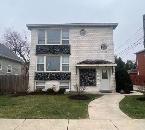 6561 W Cornelia Ave, Chicago, IL 60634