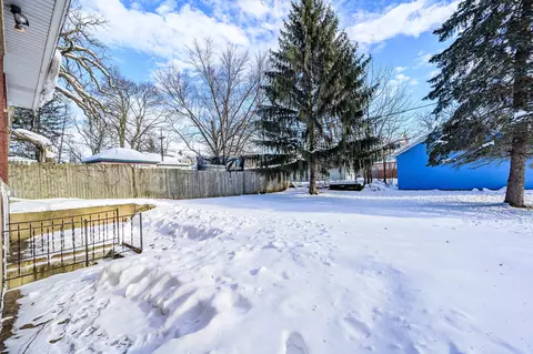 391 Mcclure Ave, Elgin, IL 60123 photo 13