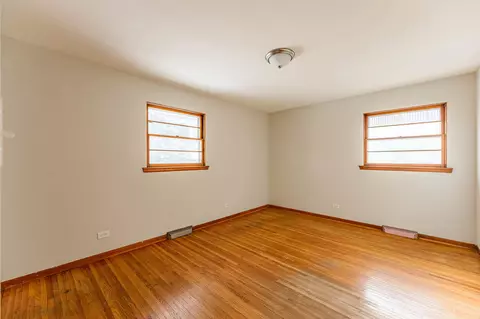 391 Mcclure Ave, Elgin, IL 60123 photo 7