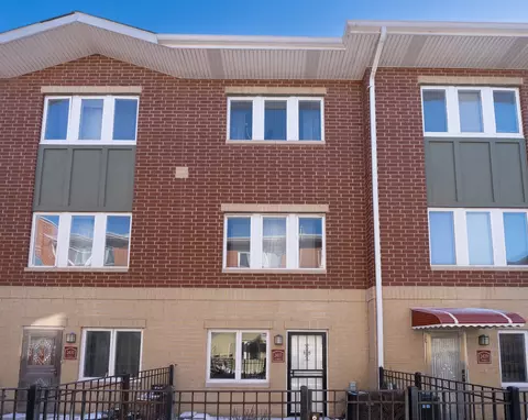 2437 W 32nd Pl, Chicago, IL 60608