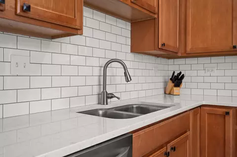 Kitchen - 3076 Bridgeham St, Elgin, IL 60124 photo 3 of 4