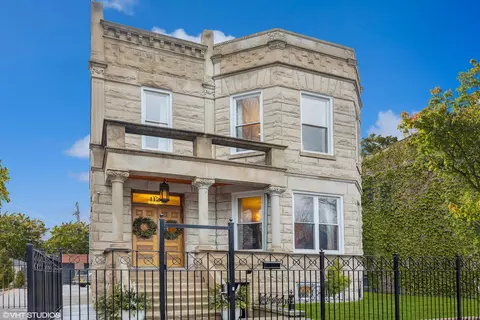 1127 N Sacramento Ave, Chicago, IL 60622