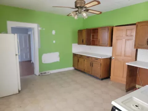 738 Watson St, Aurora, IL 60505 photo 8