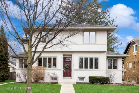 928 N Grove Ave, Oak Park, IL 60302