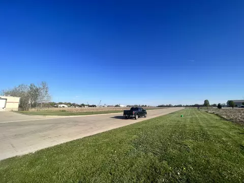 109 Watters Dr, Dwight, IL 60420 photo 6