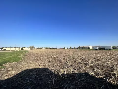 109 Watters Dr, Dwight, IL 60420 photo 3