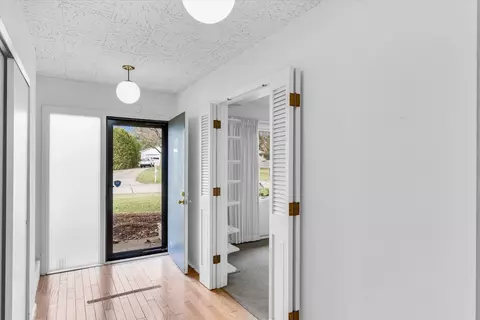 Entry Way - 1513 Maplecrest Dr, Champaign, IL 61821 photo 3 of 4