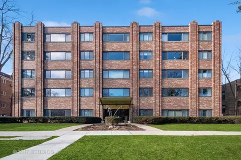 2300 Sherman Ave #4D, Evanston, IL 60201