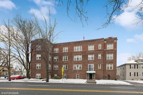 600 N La Grange Rd #B1, La Grange Park, IL 60526