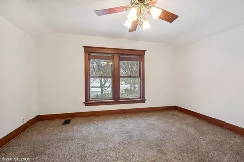 32 E Maple Ave, Roselle, IL 60172 photo 10