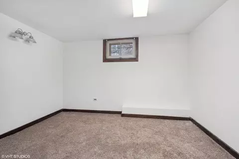 32 E Maple Ave, Roselle, IL 60172 photo 15