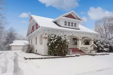 32 E Maple Ave, Roselle, IL 60172 photo 2
