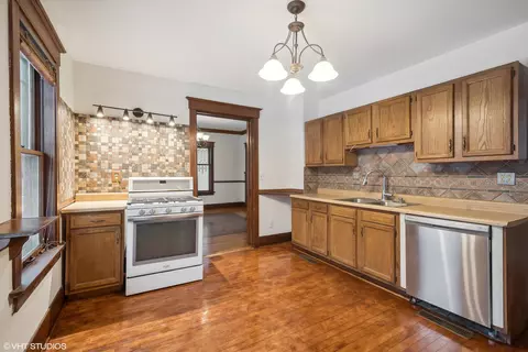 32 E Maple Ave, Roselle, IL 60172 photo 6