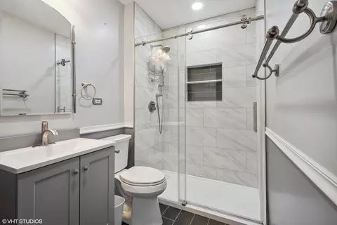 32 E Maple Ave, Roselle, IL 60172 photo 12