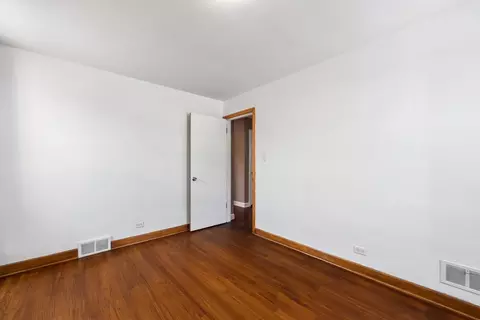 8920 W Forestview Dr, North Riverside, IL 60546 photo 11