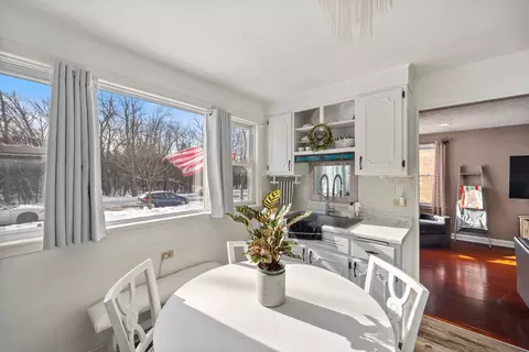8920 W Forestview Dr, North Riverside, IL 60546 photo 9